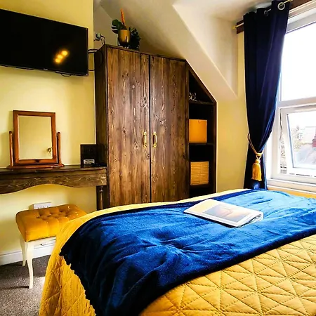 The Kensington בית הארחה סקארבורו