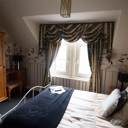 The Kensington בית הארחה סקארבורו