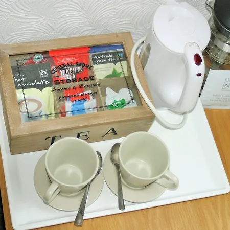 בית הארחה The Kensington 4*