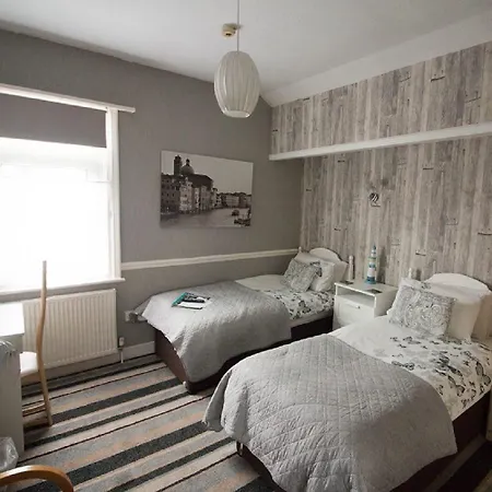 The Kensington 4* Scarborough