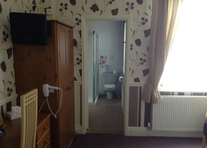 The Kensington 4* Scarborough